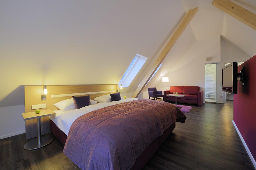 Hotel Hofgut Sternen - Wohnen In Kunst Und Kultur Breitnau Exterior foto
