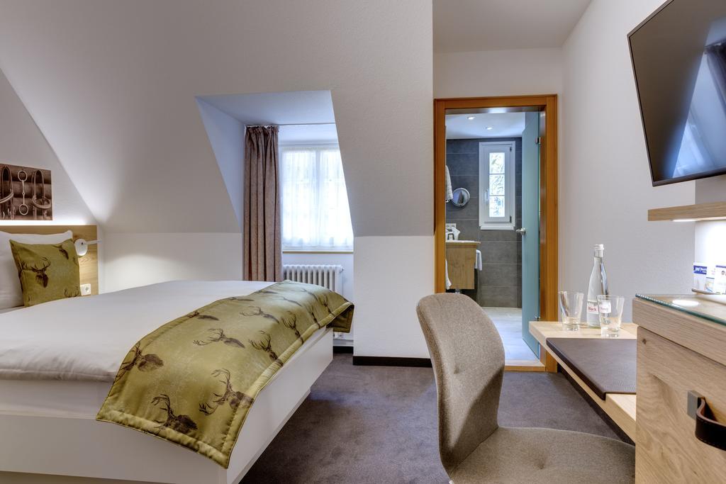 Hotel Hofgut Sternen - Wohnen In Kunst Und Kultur Breitnau Exterior foto